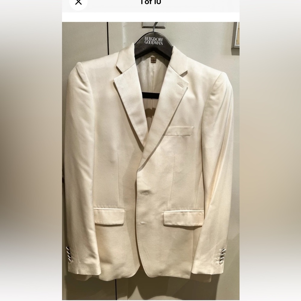 Burberry Ivory Silk Dinner Jacket~Tuxedo Jacket~ Notch Grosgrain Lapel.Italy.38R